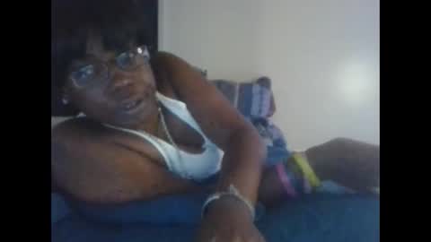 Snapshot of cuteshotkiki chatting on October 7, 4:03 pm mary mack online show from October 7, 4:03 pm