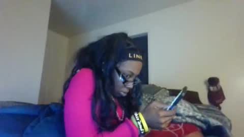 mary mack online show from October 28, 1:23 pm