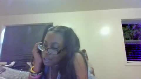 Snapshot of cuteshotkiki chatting on October 18, 5:17 pm mary mack online show from October 18, 5:17 pm