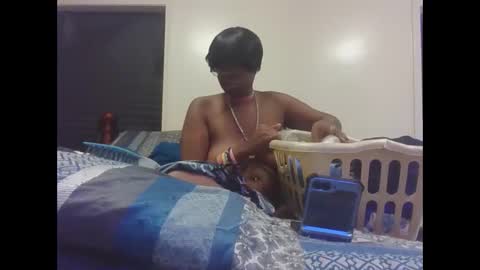 Snapshot of cuteshotkiki chatting on October 8, 6:47 pm mary mack online show from October 8, 6:47 pm