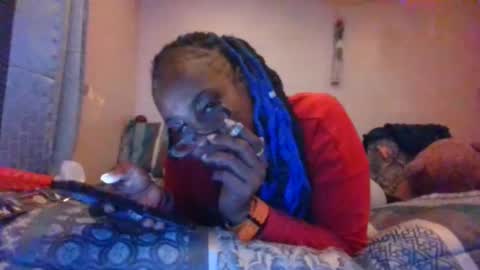 Snapshot of cuteshotkiki chatting on February 21, 1:00 am mary mack online show from February 21, 1:00 am
