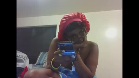 Snapshot of cuteshotkiki chatting on September 26, 2:14 pm mary mack online show from September 26, 2:14 pm