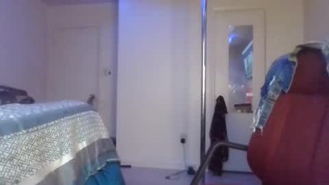 Snapshot of cuteshotkiki chatting on February 23, 9:59 pm mary mack online show from February 23, 9:59 pm