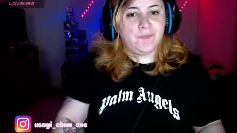 Usagi online show from November 25, 7:45 pm