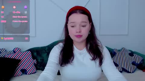 Snapshot of cutie__cutiee_ chatting on September 28, 2:20 am Nika  online show from September 28, 2:20 am