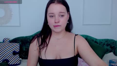Snapshot of cutie__cutiee_ chatting on October 2, 10:30 pm Nika  online show from October 2, 10:30 pm