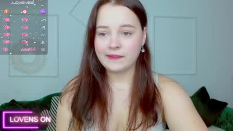 Snapshot of cutie__cutiee_ chatting on October 14, 9:51 pm Nika  online show from October 14, 9:51 pm
