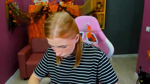 Lina online show from October 14, 1:36 pm