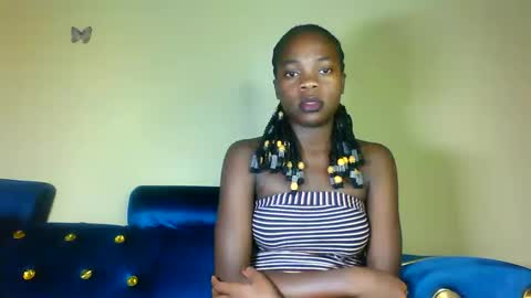 cutieplush online show from April 14, 8:45 pm