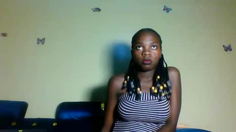 cutieplush online show from April 12, 7:29 pm