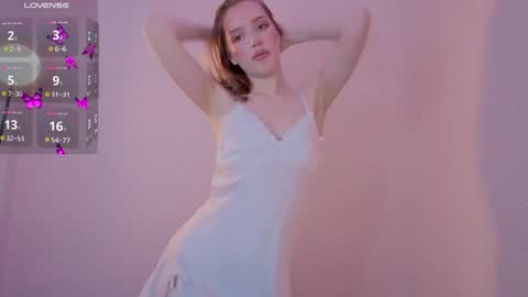 Olivia online show from April 18, 7:07 pm