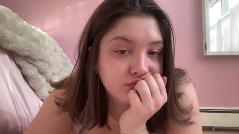 Cutieoggg420 online show from March 1, 9:41 pm