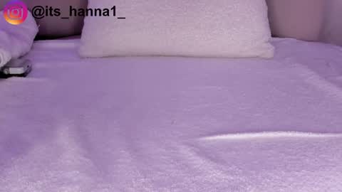 Hannah online show from May 22, 9:21 pm