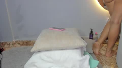 Stacy online show from September 11, 9:27 pm