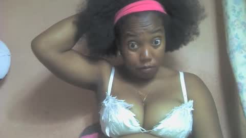 Cynthia9794 online show from April 14, 6:44 pm