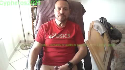 Snapshot of cypheros2025 chatting on February 20, 9:55 am Chris online show from February 20, 9:55 am