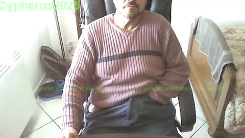 Snapshot of cypheros2025 chatting on March 6, 9:03 am Chris online show from March 6, 9:03 am