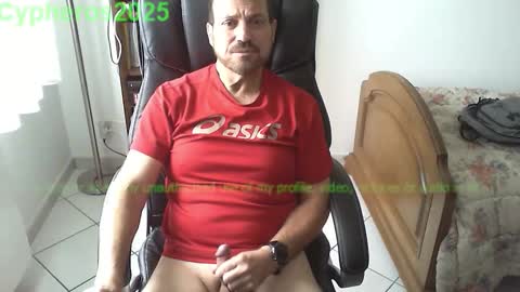 Snapshot of cypheros2025 chatting on September 29, 8:46 am Chris online show from September 29, 8:46 am