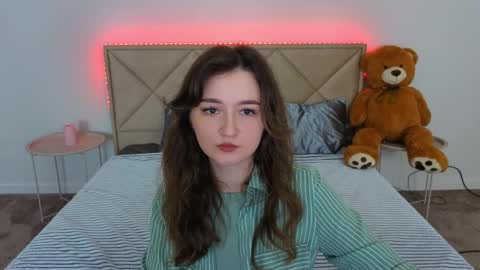 Cyrena online show from May 9, 5:46 am
