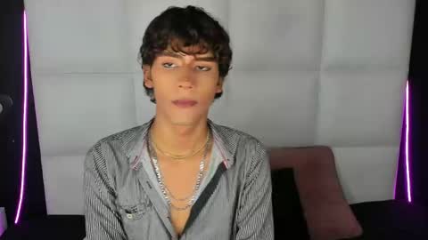 Darked online show from June 2, 10:12 pm
