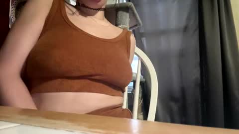 dabqueen_1994 online show from April 9, 12:00 pm