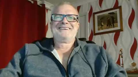 Brian ... online show from November 6, 9:18 pm