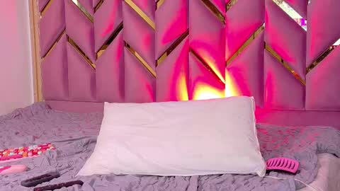 JAZMIN online show from October 4, 10:18 pm