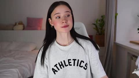 Daddys Trouble online show from February 27, 5:07 am