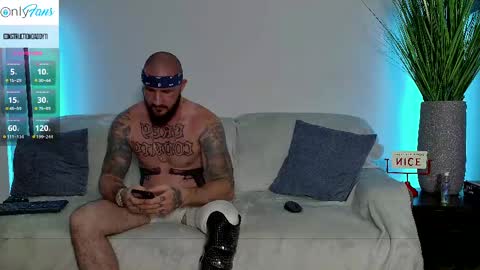 ConstructionDaddy and Lady Luna online show from October 5, 1:58 am