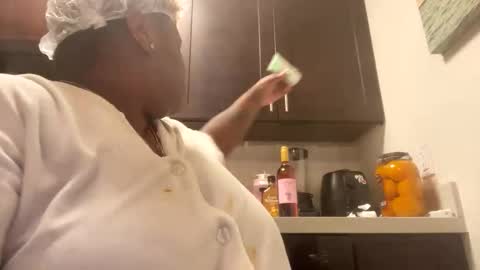 DadeesQTPie online show from November 8, 2:03 am