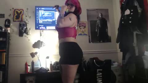 dadsdoll2 online show from April 16, 2:33 am