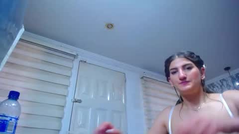 Dafne Castro online show from September 26, 9:01 pm