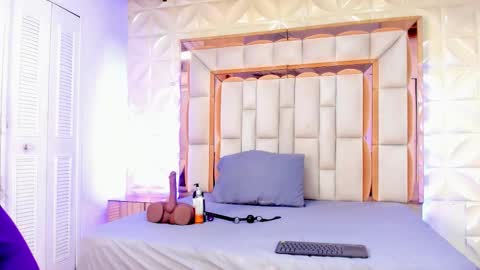 Dafnee online show from February 18, 12:27 pm