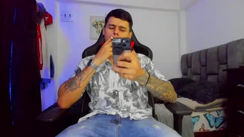 my name is Jhon and I live in colombia online show from February 25, 11:43 am