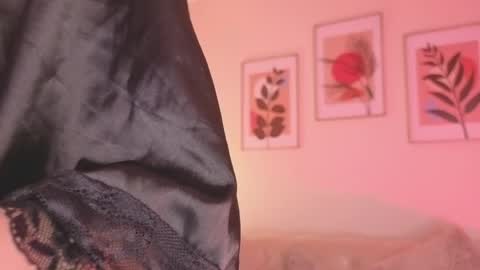 Dahiann Walcott online show from April 11, 6:34 pm