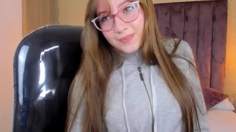 Dahlia online show from October 27, 9:26 pm