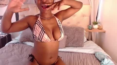 DAHYAN online show from February 24, 8:58 pm