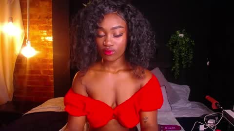 DAHYAN online show from April 14, 2:53 pm