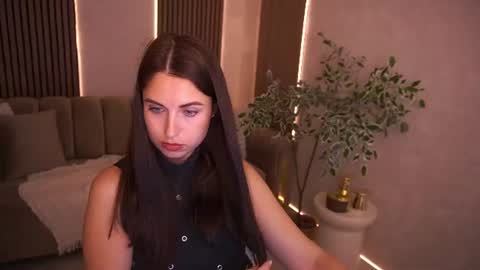 daiisybliss online show from July 6, 6:32 am