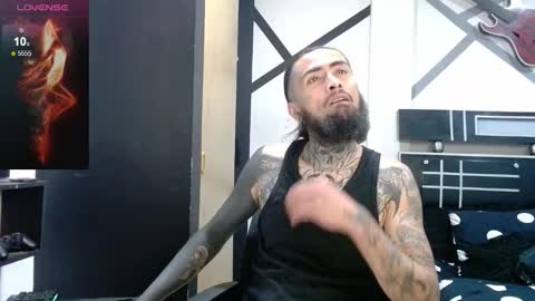 Snapshot of daimon_rock01 chatting on October 10, 6:19 am felipe online show from October 10, 6:19 am