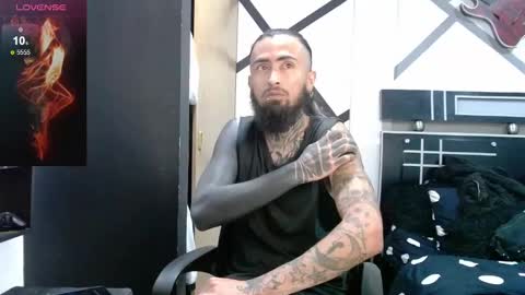 Snapshot of daimon_rock01 chatting on October 8, 5:46 am felipe online show from October 8, 5:46 am