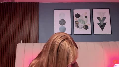 Snapshot of daimondpink chatting on October 23, 4:03 am daimondpink online show from October 23, 4:03 am