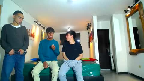 daiquirie online show from April 8, 1:14 pm