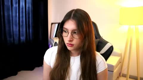 Lauren            online show from September 23, 1:38 pm