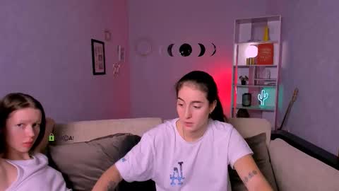 daisy online show from November 27, 4:42 am