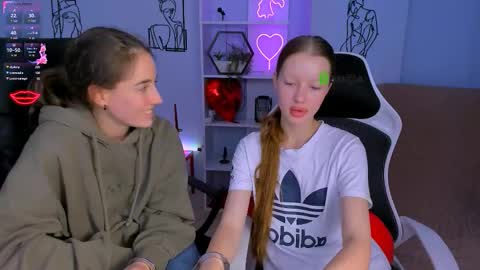 daisy online show from October 15, 7:37 pm