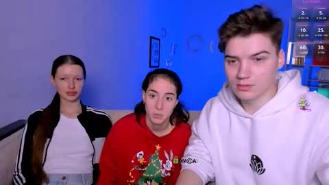 daisy online show from December 2, 8:18 pm