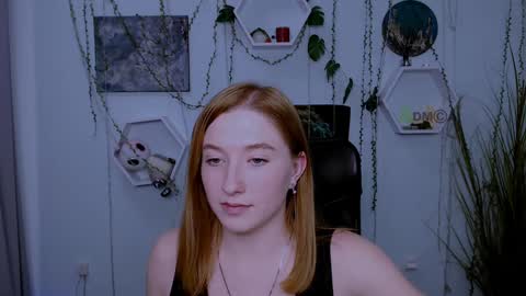 Little Di online show from January 25, 2:58 am