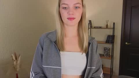Alice online show from October 24, 7:42 am