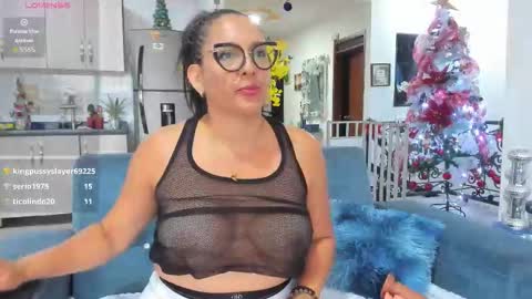 Dakota Johnson online show from December 5, 9:23 pm